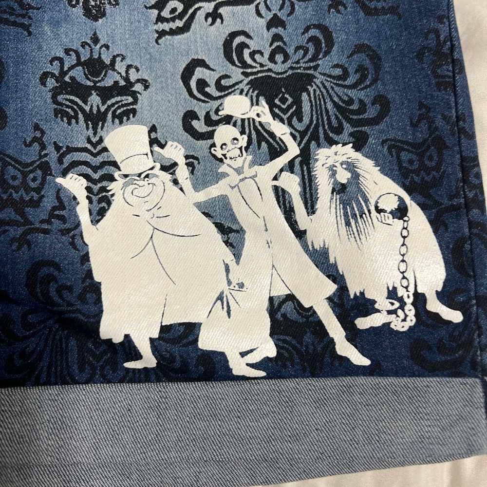 The Haunted Mansion Hitchhiking Ghosts Denim Shorts Woman's Small